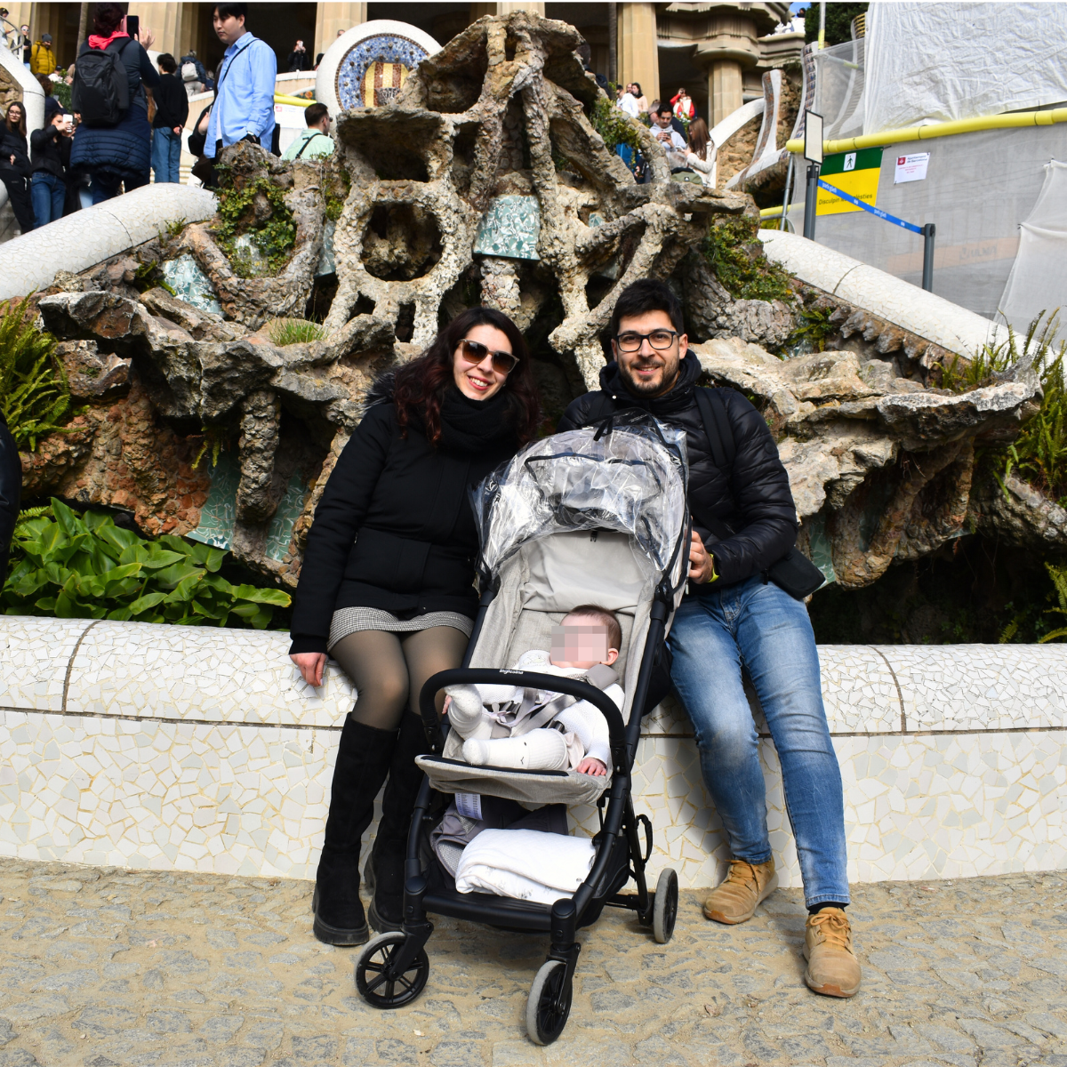 parc guell barcellona mosaici e architettura di gaudi